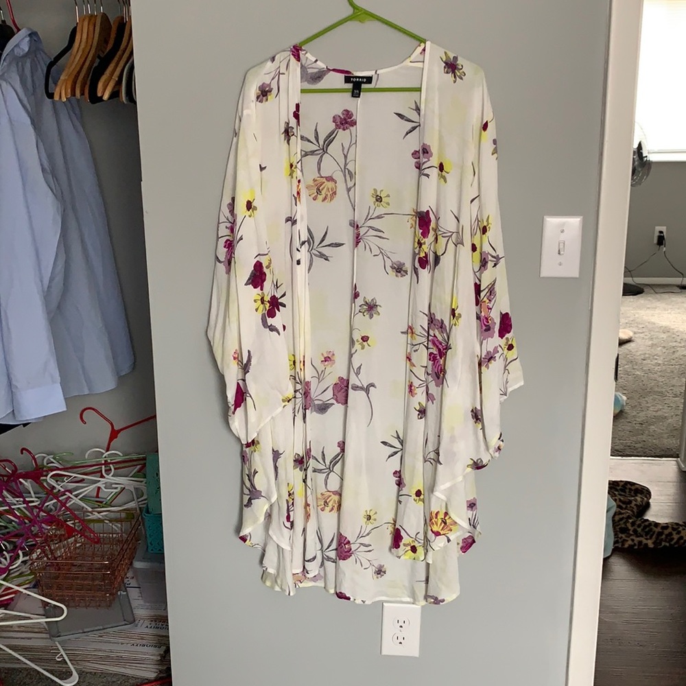 Floral kimono